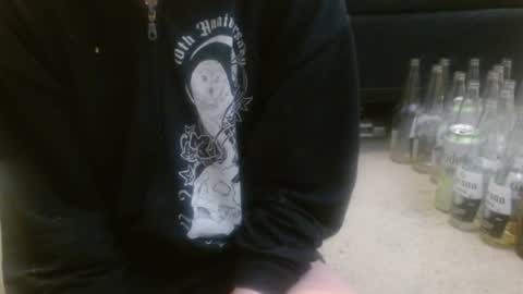 Holly Hawkes online show from April 6, 2026, 1:47 am