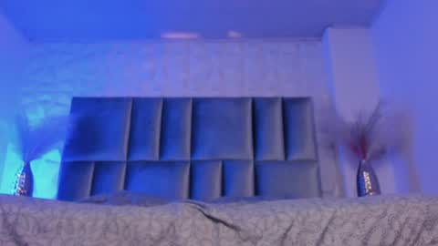 hollypeach_ online show from March 27, 2026, 8:19 pm