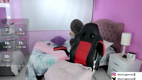 Snapshot of hollyprincess_2 chatting on February 7, 2025, 11:34 pm holly princess mermaid online show from February 7, 2025, 11:34 pm