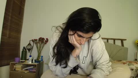 hollyshit_ online show from January 9, 2026, 2:25 am