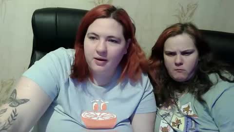 HollyXEva online show from February 3, 2026, 5:40 pm