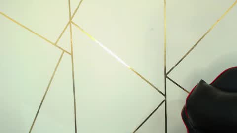 holly online show from February 20, 2025, 1:57 am