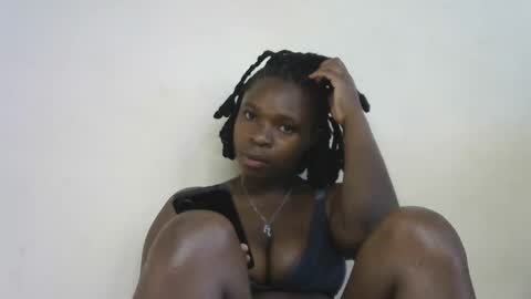 holy_ebony online show from April 11, 2026, 10:41 am