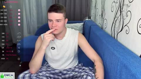 Snapshot of holy_eggs_00 chatting on October 27, 2025, 9:52 pm holy_eggs_00 online show from October 27, 2025, 9:52 pm