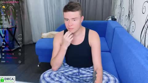 Snapshot of holy_eggs_00 chatting on November 17, 2025, 5:19 pm holy_eggs_00 online show from November 17, 2025, 5:19 pm