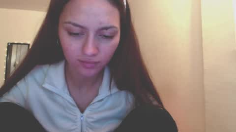 Juli online show from April 5, 2026, 4:31 am