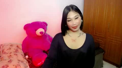 holy_samyx online show from January 13, 2026, 1:05 pm