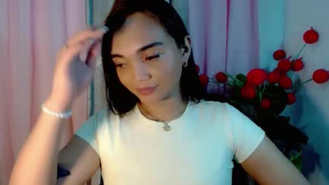 Bella online show from December 20, 2025, 11:23 pm