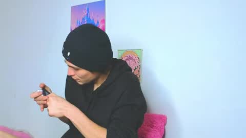 Snapshot of holy_taby_ chatting on April 22, 2026, 7:22 am online show from April 22, 2026, 7:22 am