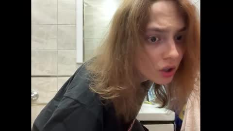 dori not holy get my tg channel with link from description under last photo online show from December 23, 2025, 12:19 am