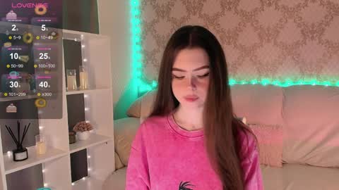 Mia online show from April 12, 2026, 3:55 am