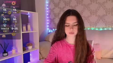 Mia online show from May 18, 2026, 3:57 am