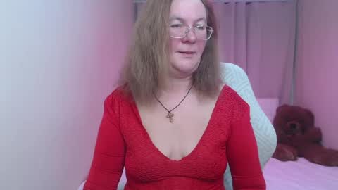 holymilfa online show from April 20, 2026, 12:41 pm