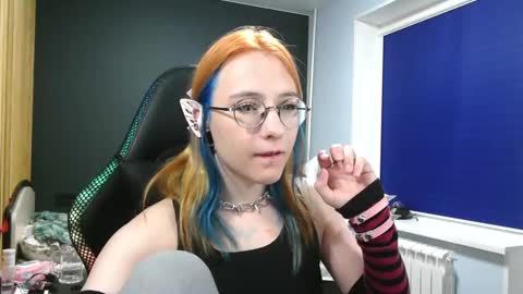 Honelints boyblonde hair AsterMIntfemboybrown hair online show from December 18, 2024, 3:11 pm