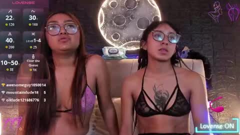 Snapshot of honey_lesbian_hott777 chatting on June 5, 2026, 2:51 am honey_lesbian_hott777 online show from June 5, 2026, 2:51 am