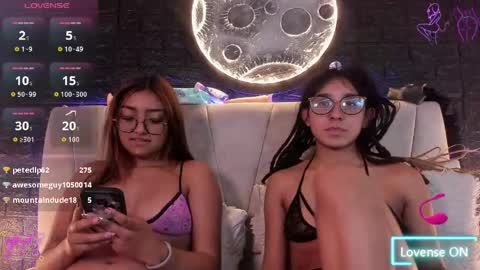 Snapshot of honey_lesbian_hott777 chatting on June 5, 2026, 6:52 am honey_lesbian_hott777 online show from June 5, 2026, 6:52 am