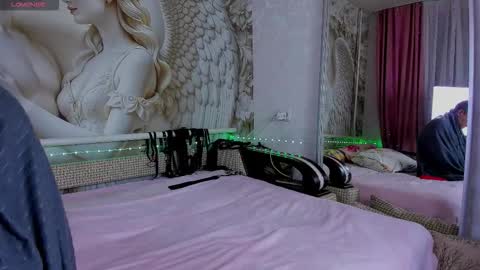 CHRISTIE and HERALD online show from October 13, 2025, 10:48 am