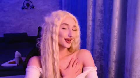 honey_sunset online show from November 13, 2025, 5:34 pm