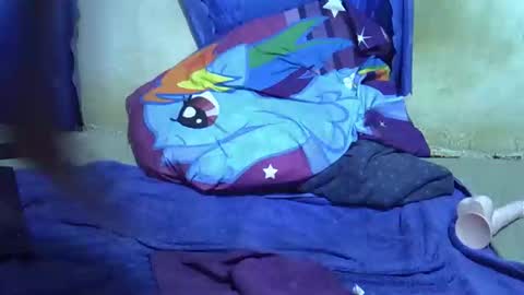 Snapshot of honey_sunshiny chatting on February 16, 2026, 7:54 pm honey_sunshiny online show from February 16, 2026, 7:54 pm