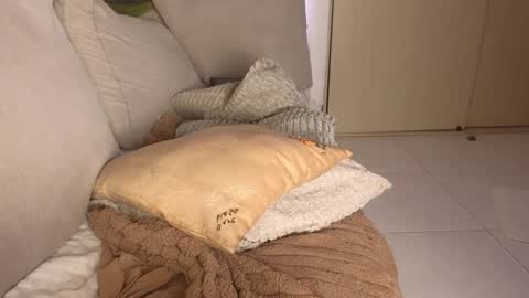 Honey-Sweett online show from December 14, 2024, 5:36 pm