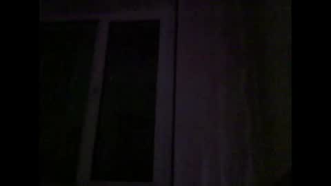 honey_yuzu online show from November 14, 2025, 1:43 pm