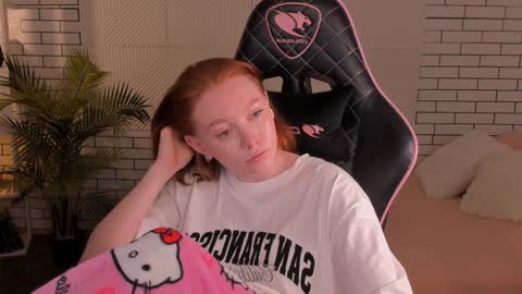 honeyautumn online show from December 8, 2024, 2:49 am