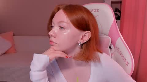 honeyautumn online show from February 20, 2025, 3:01 am