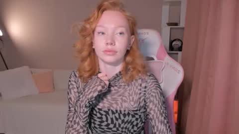 honeyautumn online show from October 4, 2025, 10:19 pm