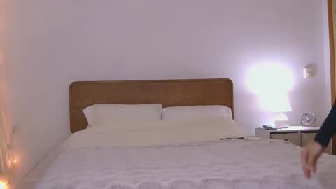 honeybbxx online show from September 27, 2025, 1:54 am