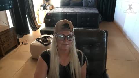 honeybuhnny online show from March 13, 2026, 12:50 am