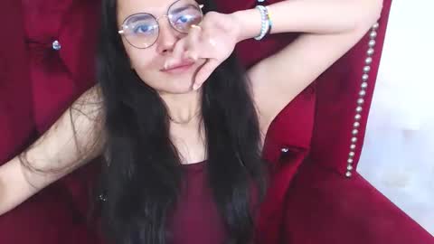 Emily online show from November 14, 2025, 1:54 pm