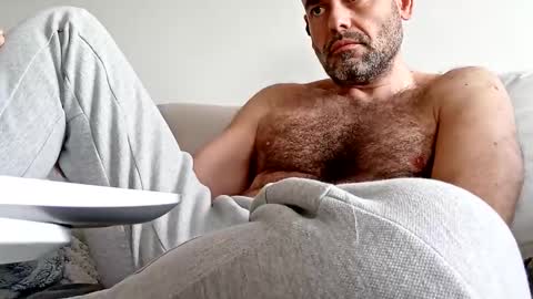 honeydaddyforyou online show from March 1, 2025, 8:23 am