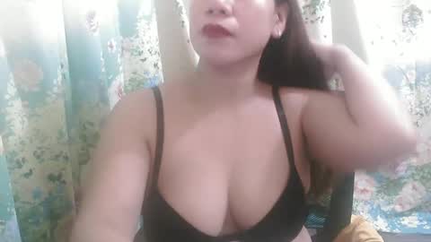 Snapshot of honeyfiona chatting on January 6, 2025, 5:41 am Fiona online show from January 6, 2025, 5:41 am
