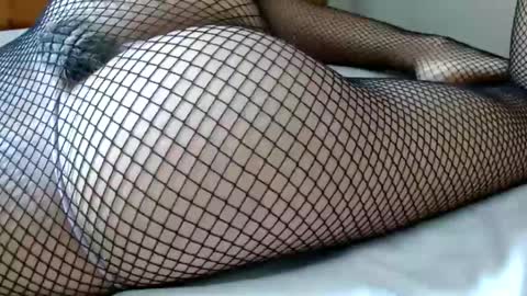 honeygoldenbaddie24 online show from February 11, 2025, 7:05 pm