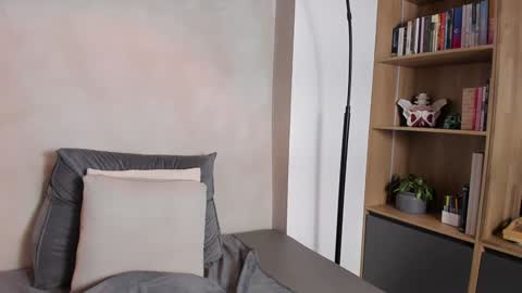 Snapshot of honeyhot69__ chatting on January 4, 2025, 2:14 pm Sofia independent model online show from January 4, 2025, 2:14 pm