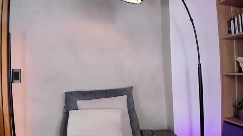 Snapshot of honeyhot69__ chatting on January 8, 2025, 2:14 pm Sofia independent model online show from January 8, 2025, 2:14 pm