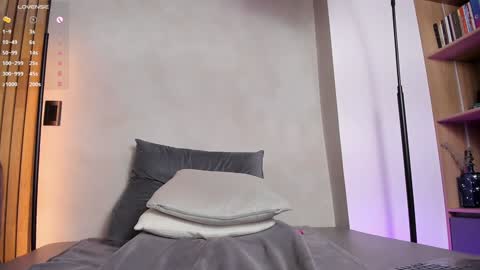 Snapshot of honeyhot69__ chatting on February 6, 2025, 2:26 pm Sofia independent model online show from February 6, 2025, 2:26 pm