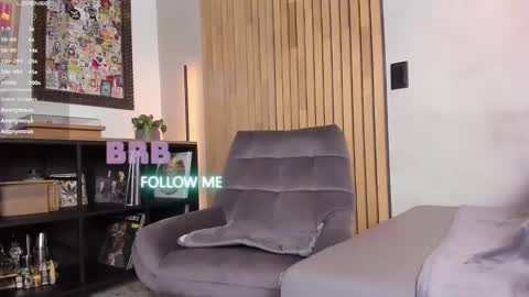 Snapshot of honeyhot69__ chatting on February 23, 2025, 2:25 pm Sofia independent model online show from February 23, 2025, 2:25 pm