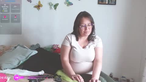 Snapshot of honeyhotpaty chatting on February 7, 2025, 9:37 pm sofia online show from February 7, 2025, 9:37 pm