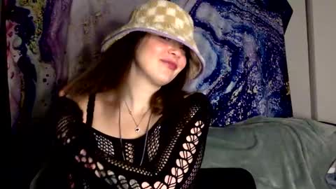 Snapshot of honeymagicxo chatting on March 3, 2025, 1:42 am honeymagicxo online show from March 3, 2025, 1:42 am