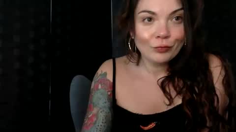 Snapshot of honeymagicxo chatting on September 9, 2025, 9:47 pm honeymagicxo online show from September 9, 2025, 9:47 pm