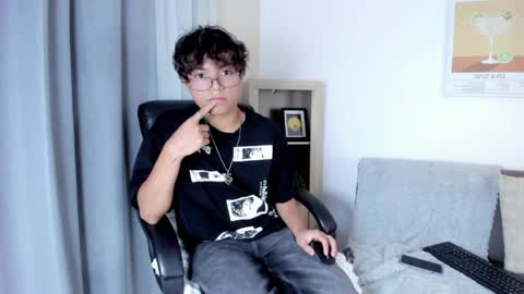 honeymoon_sariel online show from June 8, 2026, 4:13 am