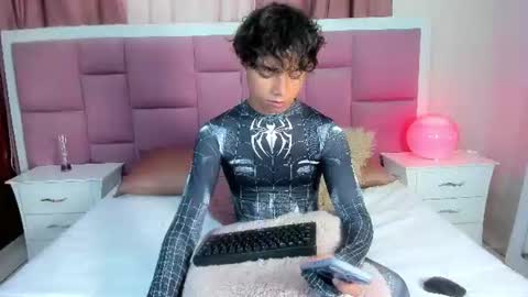 honeymoon_sariel online show from June 10, 2026, 1:54 pm