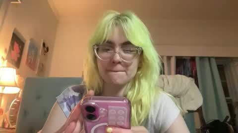 Emi Rose online show from February 19, 2026, 8:21 am