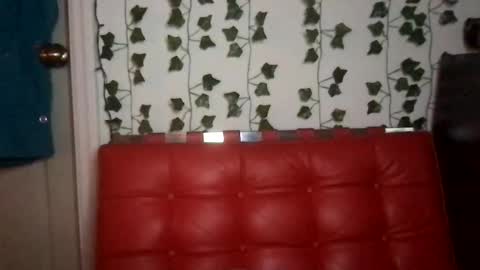 honeyyy89 online show from September 13, 2025, 2:33 am