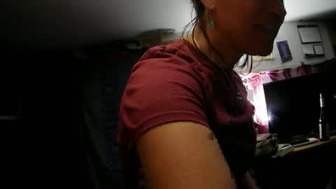 hoodoou online show from February 4, 2026, 4:07 am