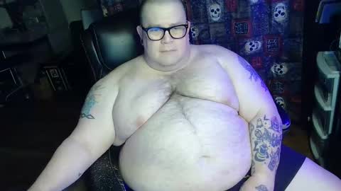 Snapshot of hoosierdaddyxl chatting on November 9, 2025, 5:39 am Sir online show from November 9, 2025, 5:39 am