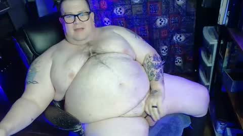 Snapshot of hoosierdaddyxl chatting on November 19, 2025, 4:23 am Sir online show from November 19, 2025, 4:23 am