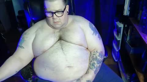 Snapshot of hoosierdaddyxl chatting on December 1, 2025, 8:14 pm Sir online show from December 1, 2025, 8:14 pm