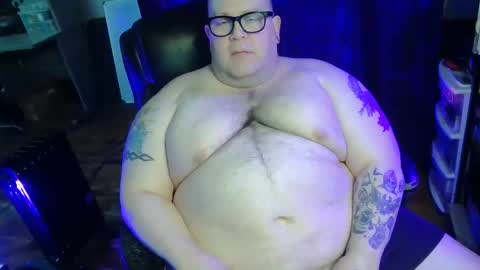 Snapshot of hoosierdaddyxl chatting on February 16, 2026, 8:27 pm Sir online show from February 16, 2026, 8:27 pm